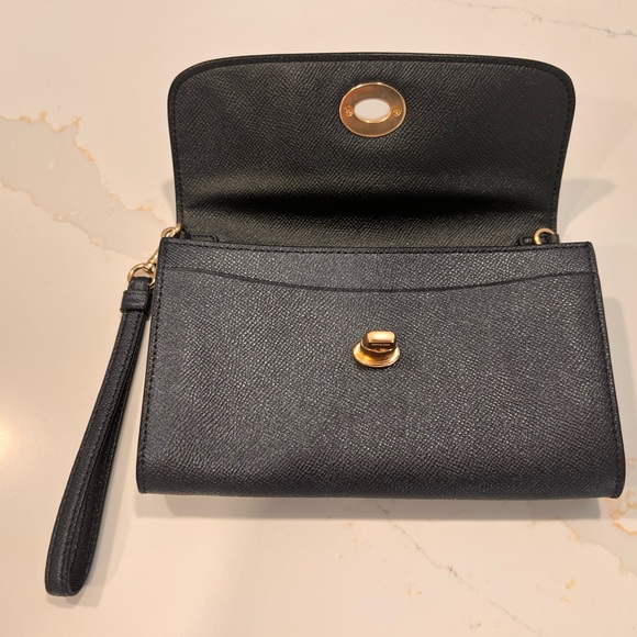 Black Coach Wristlet - Missing Gold Chain Strap - Picture 7 of 8